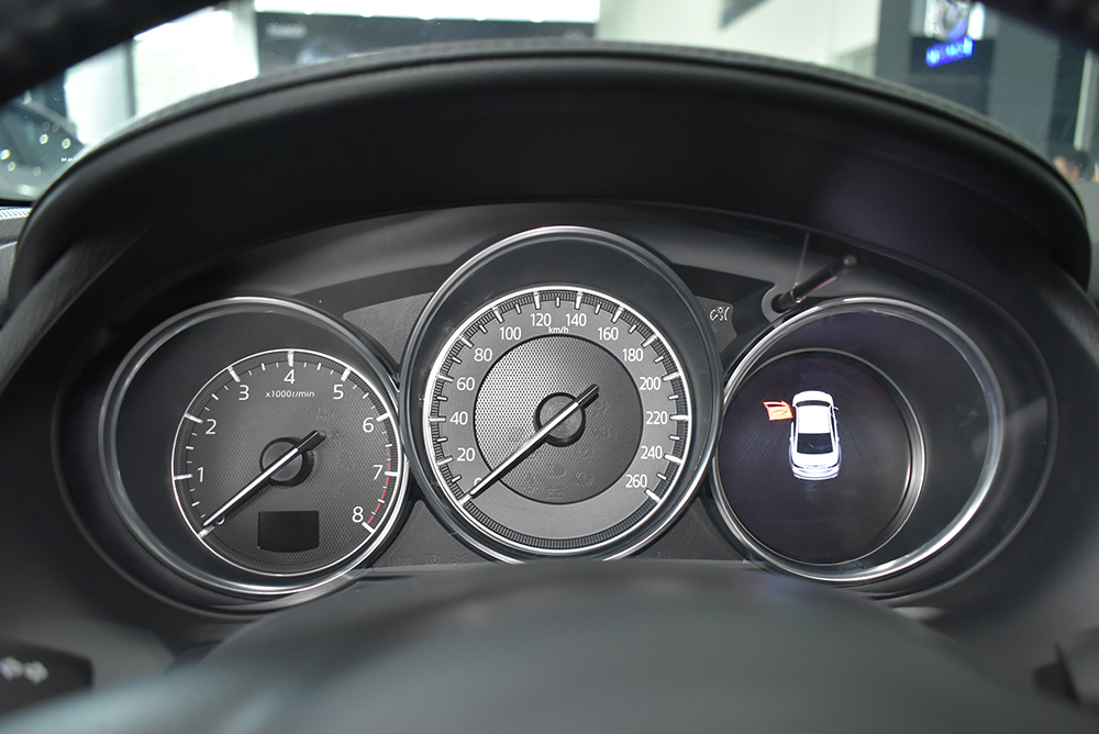 Màn hình Active Driving Display hiện thị tốt giúp người lái an toàn